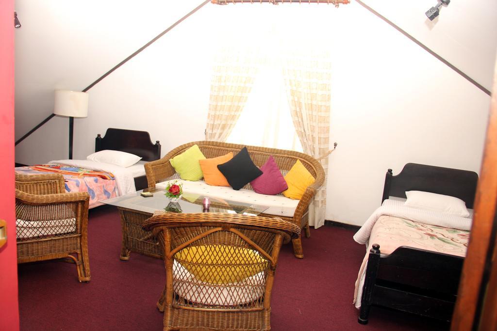Perera Homestay Nuwara Eliya Buitenkant foto
