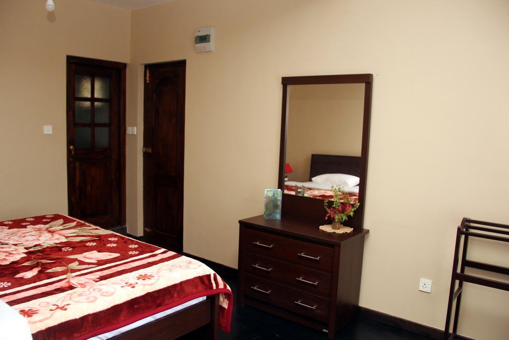 Perera Homestay Nuwara Eliya Buitenkant foto