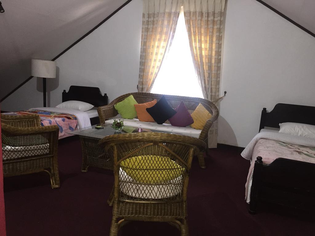 Perera Homestay Nuwara Eliya Buitenkant foto